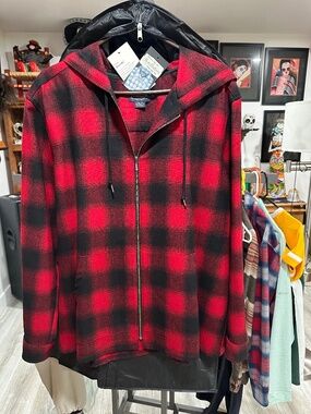 PENDLETON RED/BLACK WOMEN HOODY..NWT..XL...GREENSPAN